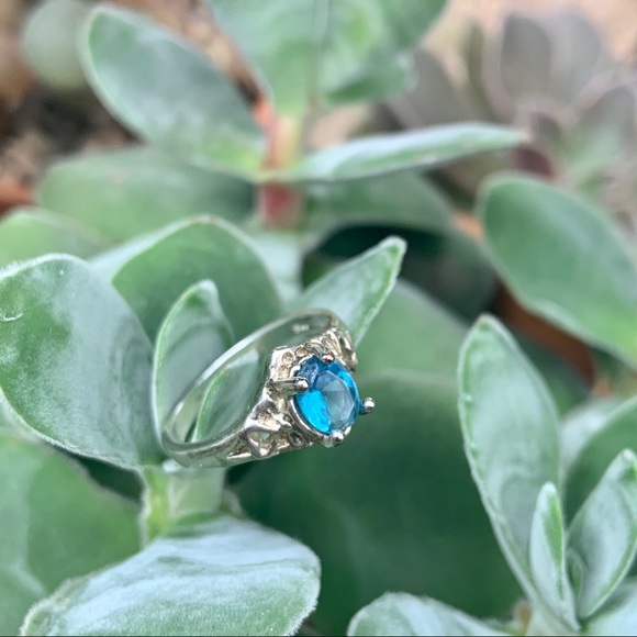 ❣️SOLD❣️Antique Sterling Silver Blue Stone Ring - Picture 3 of 6